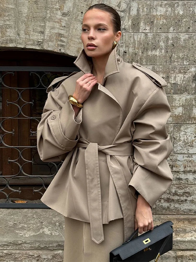 Clara Elegant trench coat