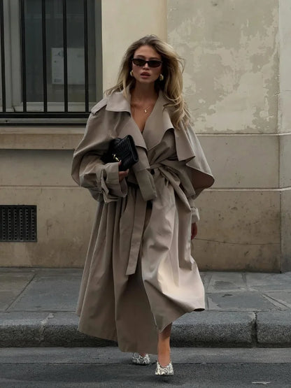 Clara Elegant trench coat
